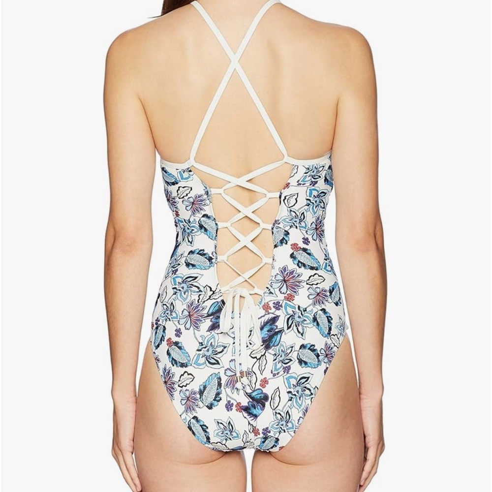 Ella Moss Cutout 1 piece bathing suit size M - Picture 2 of 11